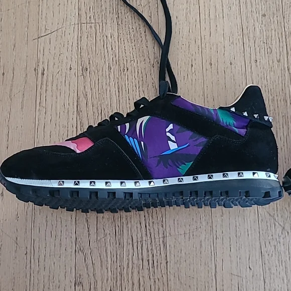 Unique  Valentino sneakers - Picture 3 of 4